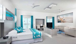 habitación alegre a pie de playa